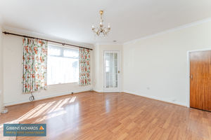Living Room- click for photo gallery